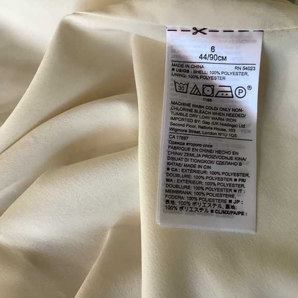 Banana Republic Satin Midi Skirt Beige Button Down Lined Size 6 - Picture 8 of 8